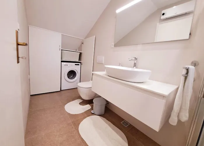 Platanus With Private Pool Sea View *
