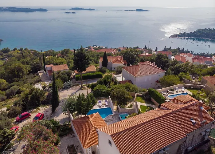 Platanus With Private Pool Sea View Mlini