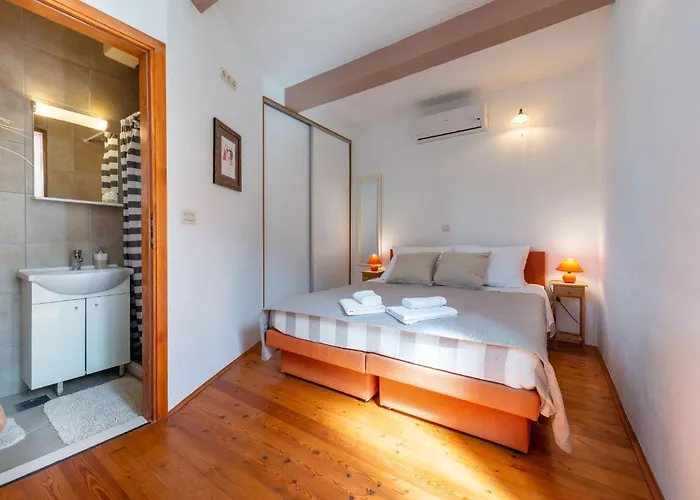 Villa Platanus With Private Pool Sea View *