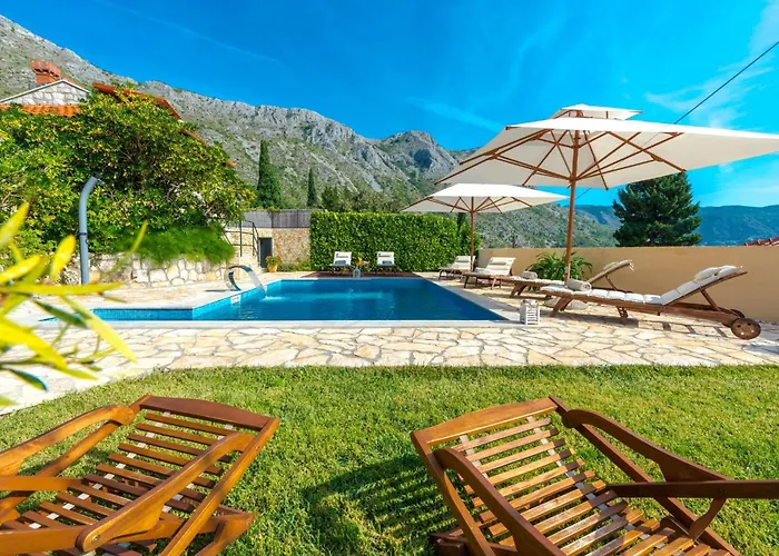Villa Platanus With Private Pool Sea View Mlini