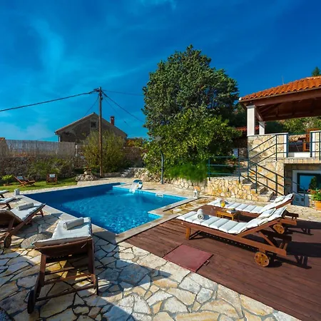 Platanus With Private Pool Sea View 别墅 米利尼