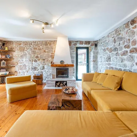 Platanus With Private Pool Sea View Mlini