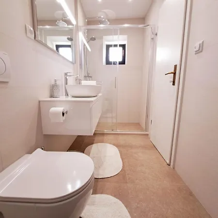 Villa Platanus With Private Pool Sea View *